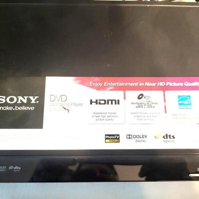 8 Piece Onkyo Home Theater System Set with Sony DVD and InFocus ScreenPlayâ„¢ 4805 DLP Projector