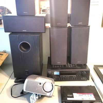 8 Piece Onkyo Home Theater System Set with Sony DVD and InFocus ScreenPlayâ„¢ 4805 DLP Projector