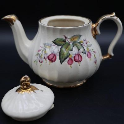 Vintage Porcelain Sadler Teapot