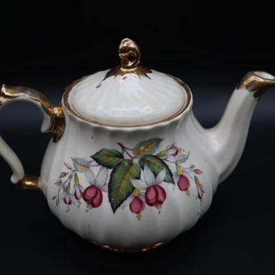 Vintage Porcelain Sadler Teapot