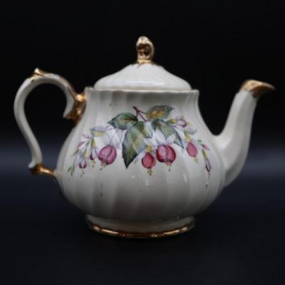 Vintage Porcelain Sadler Teapot