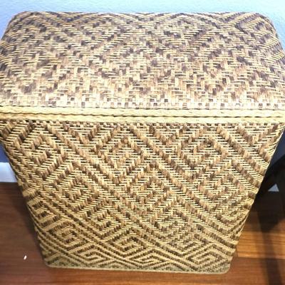 Small Wood Table with Wicker Woven Landry Hamper and Winco Exam Stool