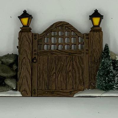 Fieldstone Entry Gate