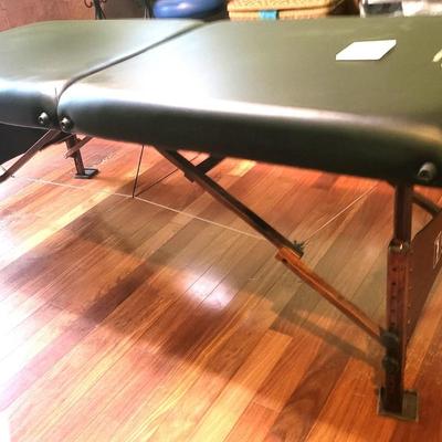 Master Foldable Massage Table