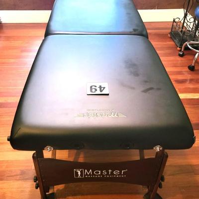 Master Foldable Massage Table