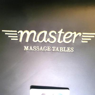 Master Foldable Massage Table