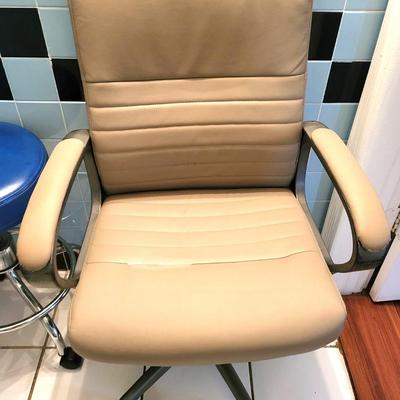 Small White Table with Simplehuman Waste Can, Gray Office Chair and Winco Exam Stool