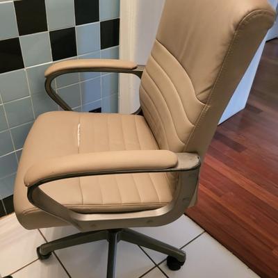 Small White Table with Simplehuman Waste Can, Gray Office Chair and Winco Exam Stool