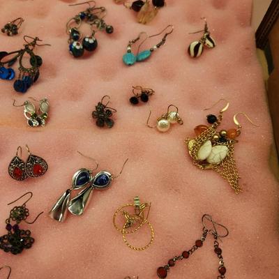 Hook/Dangle Earrings lot