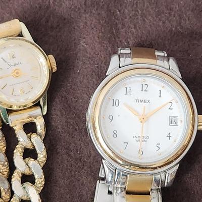 Lot of Watches Timex Elgin De luxe Seiko Solar