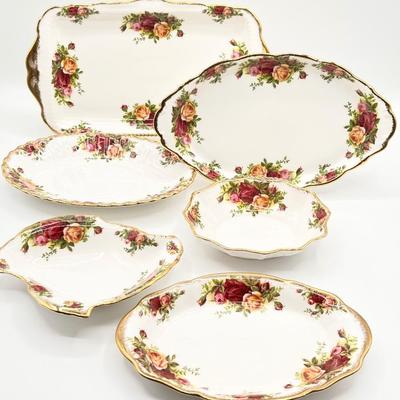 ROYAL ALBERT ~ Old Country Roses ~ Eight (8) Assorted Serving Pieces
