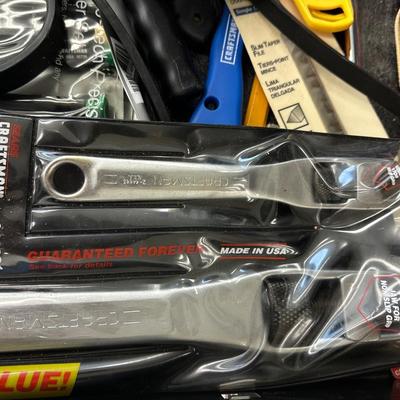 Lot 954 Variety of tools