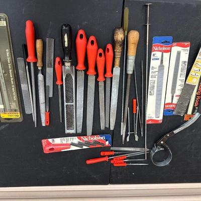 Lot 956 Tools including files