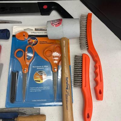 Lot 958. Variety of tools and scissors