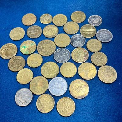 GROUP OF 33 ASSORTED TOKENS:  CAR WASH, CHUCK E. CHEESE, 49TH ST. GALLERIA, ETC.