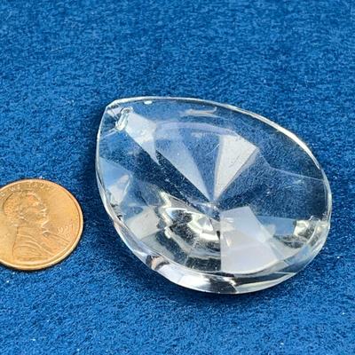 GLASS TEARDROP SHAPED CHANDELIER CRYSTAL