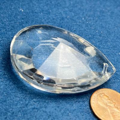 GLASS TEARDROP SHAPED CHANDELIER CRYSTAL