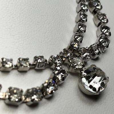 BEAUTIFUL CLEAR RHINESTONE NECKLACE