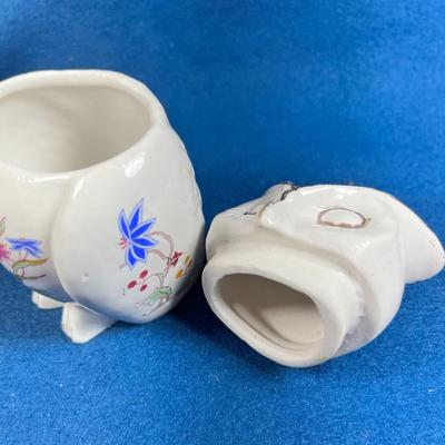 WHITE LIDDED CERAMIC OWL FIGURE WITH GOLD PAINTED TRIM AND STENCILED FLOWERS