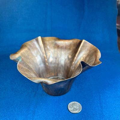 CRAFTSMEN INC HAND MADE FLUTED COPPER BOWL