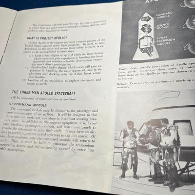 1963 NASA "ONE, TWO, THREE AND THE MOON" BOOKLET- MANNED SPACE FLIGHT PROGRAM