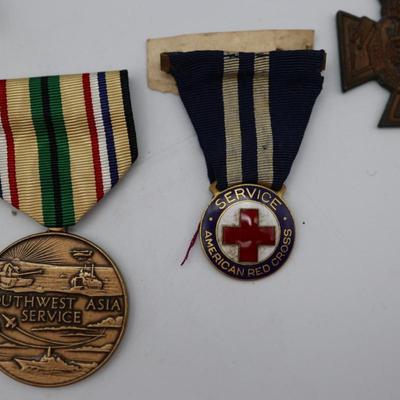 Miscellaneous Military Pins & Medals