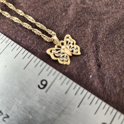10K Gold Necklace w Butterfly