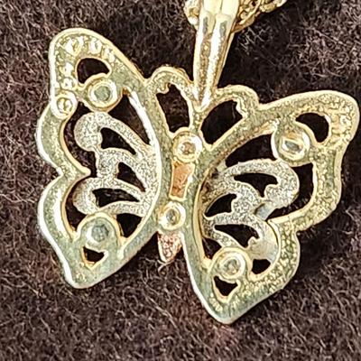 10K Gold Necklace w Butterfly