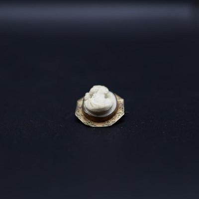 Vintage Cameo Brooch & Ring
