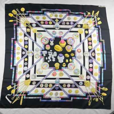 167 Authentic HERMÃˆS Carre 90 Silk Scarf Petite Main by Caty Latham 1987