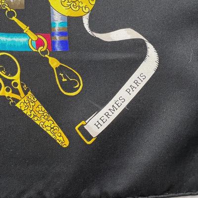 167 Authentic HERMÃˆS Carre 90 Silk Scarf Petite Main by Caty Latham 1987
