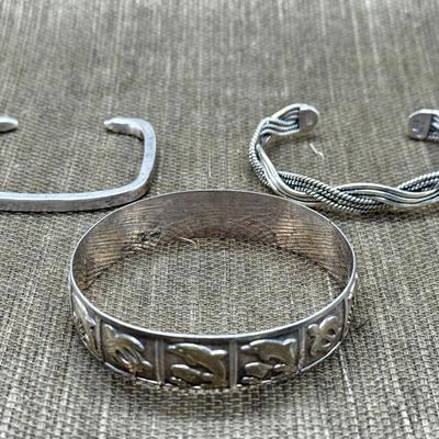 LOT 27 - Sterling Silver Bracelet Lot