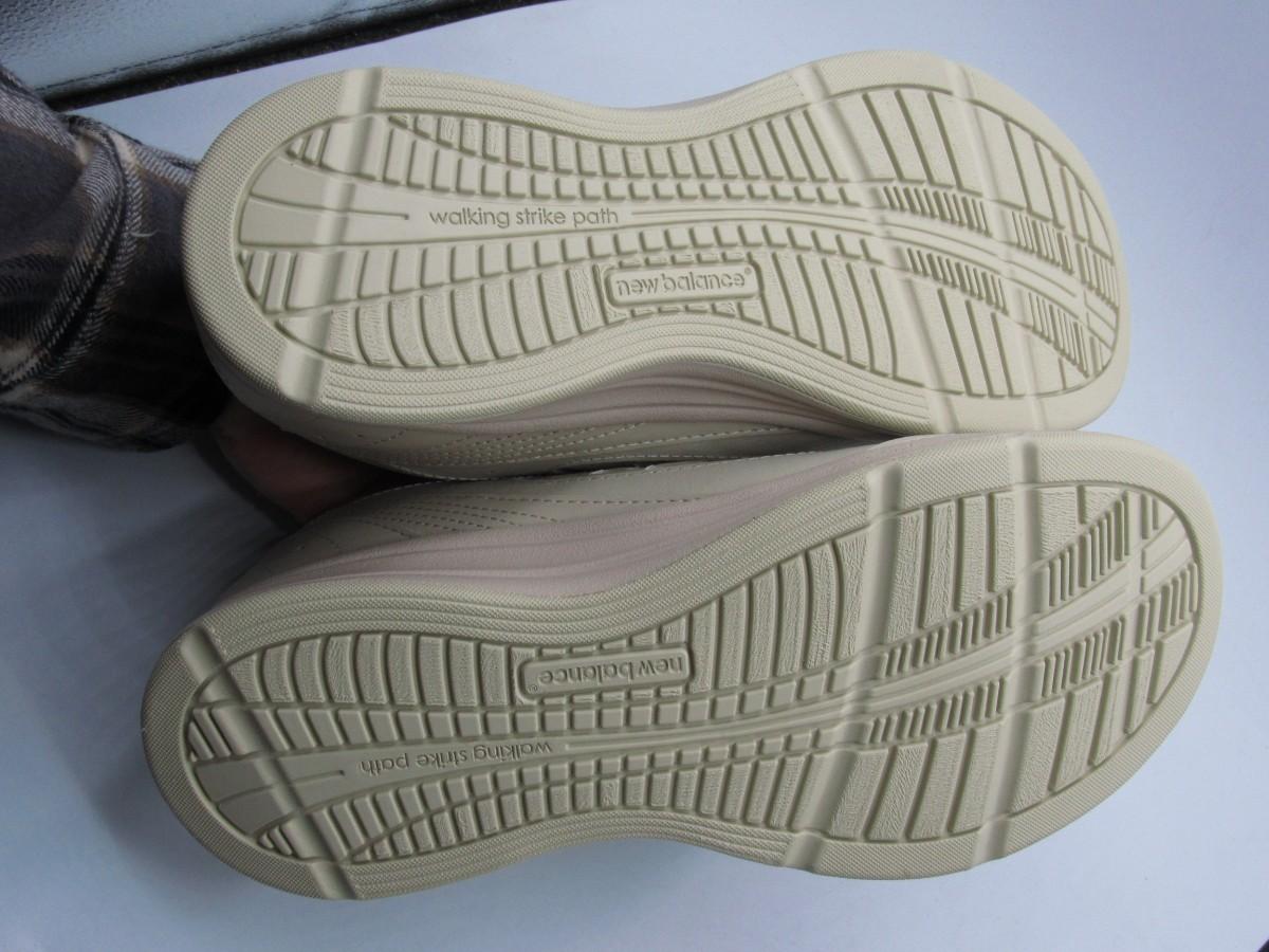 New Balance Walking Shoes women s size 9 2E extra wide EstateSales