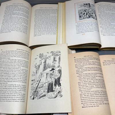 Vintage 1940’s Book Bundle (2)