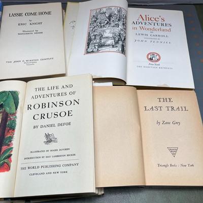 Vintage 1940’s Book Bundle (2)