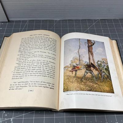 The Boy's King Arthur by Lanier (1936)