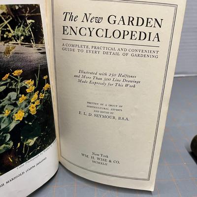Vintage Garden Book Bundle (31)