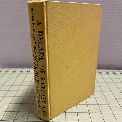 A Decade of Fantasy and Science Fiction by Robert P Mills (1960)