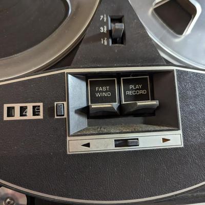 AMPEX Reel To Reel In Case With Cables