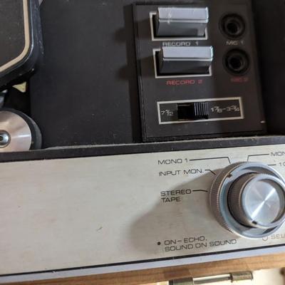 AMPEX Reel To Reel In Case With Cables