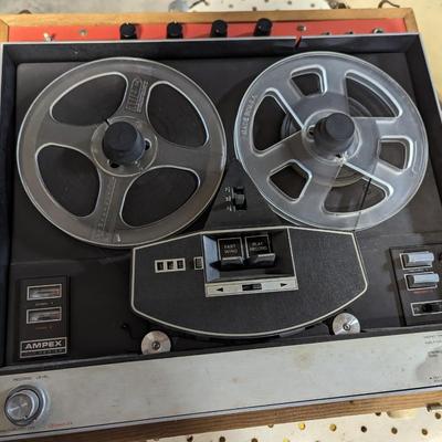 AMPEX Reel To Reel In Case With Cables