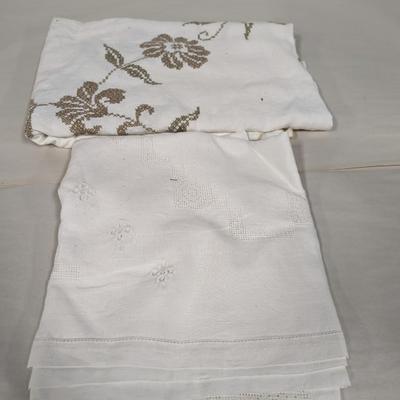 Vintage Table Linen