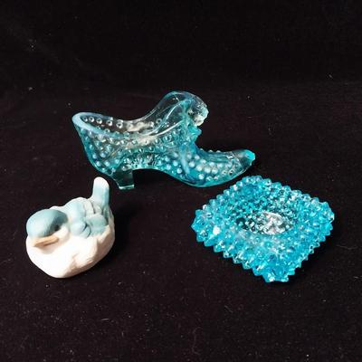 FENTON CAT IN THE SLIPPER AND VOTIVE CANDLE HOLDER