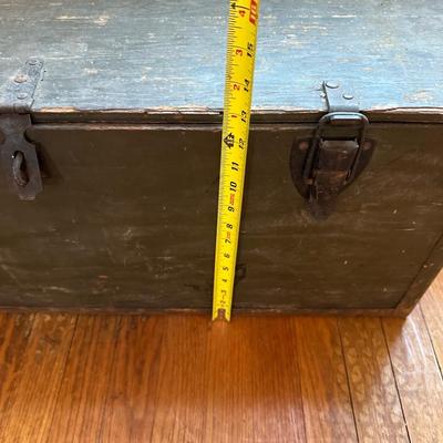 Army Footlocker (1 of 2)