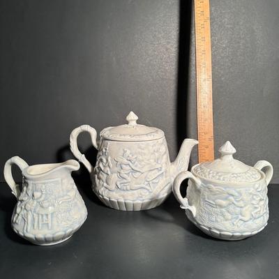 LOT 5L: Vintage Majolica Tam Oâ€™Shanter Porcelain Teapot Witch & Tavern