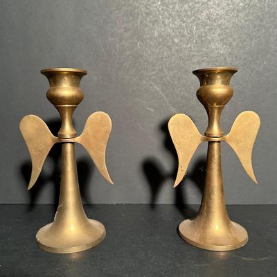 LOT 21L: Vintage Brass/Wooden Candle Holders w/ Candle Sticks