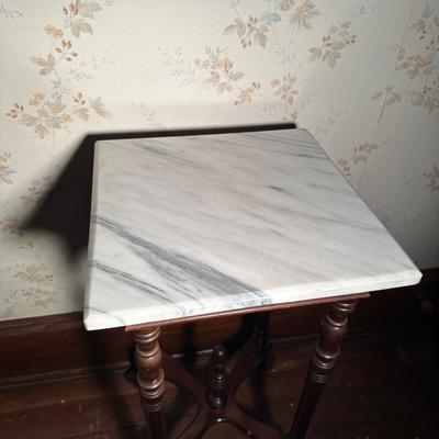 LOT 29D: Vintage American French Country Burgundy White Marble Side Table