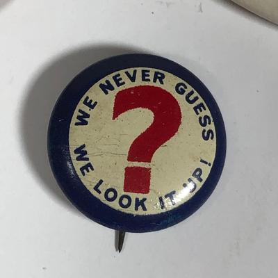 LOT 101L: Vintage Political Buttons & Pins - Johnnie Hunt, Nixon, Fish, Gloucester County Republicans & More