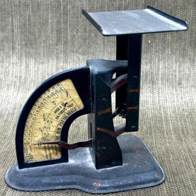 LOT 36 - Small Antique Gem Postal Scale 1930's