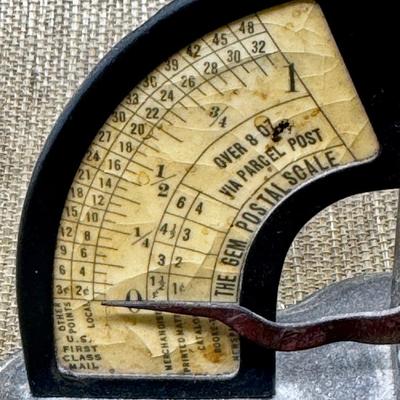 LOT 36 - Small Antique Gem Postal Scale 1930's